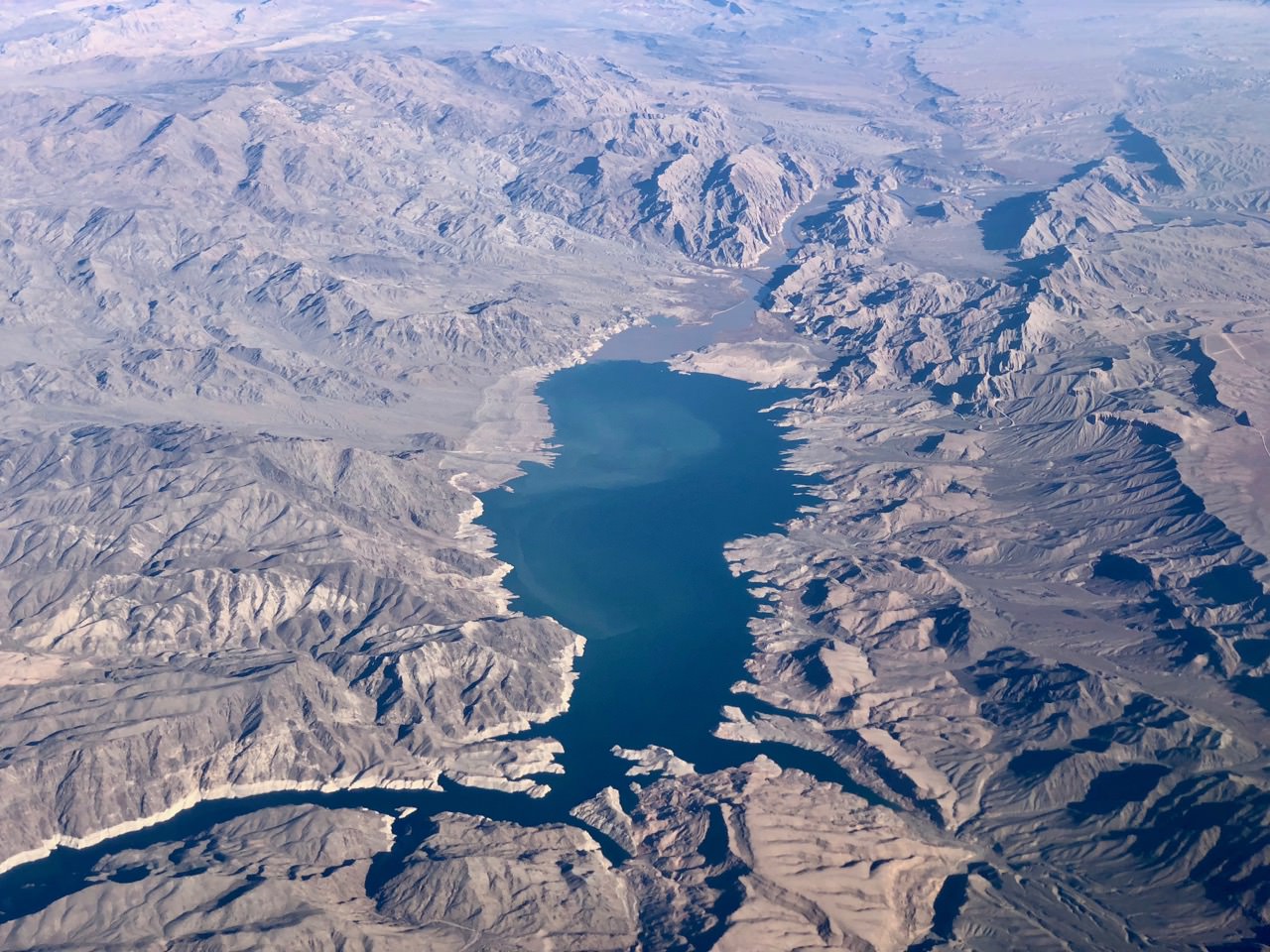 Озеро Мид и река Колорадо